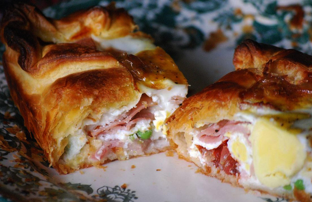 новозеландский пирог с беконом и яйцом